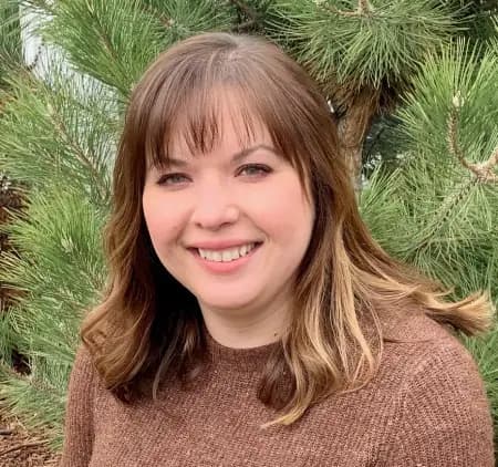 Caitlin Woolbert, ACMHC, EMDR