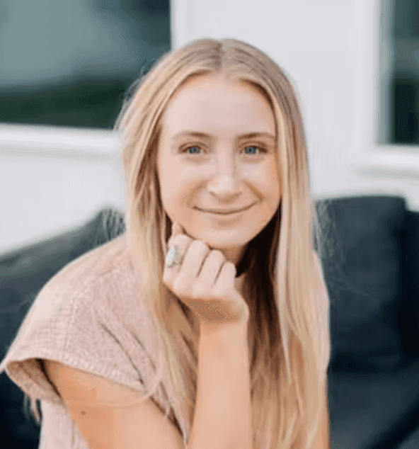 Savannah Thurgood, CSW, EMDR